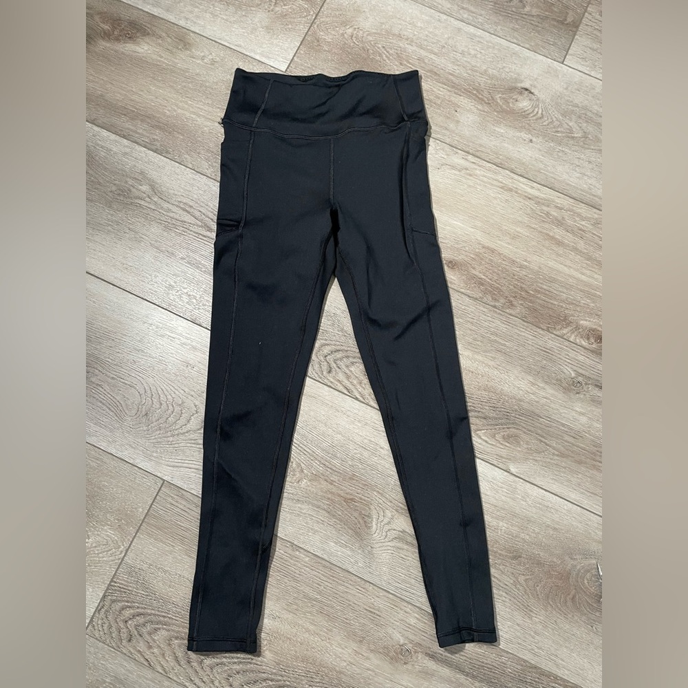 Victoria Secret Leggings ON POINT FLOW never worn washed once great condition